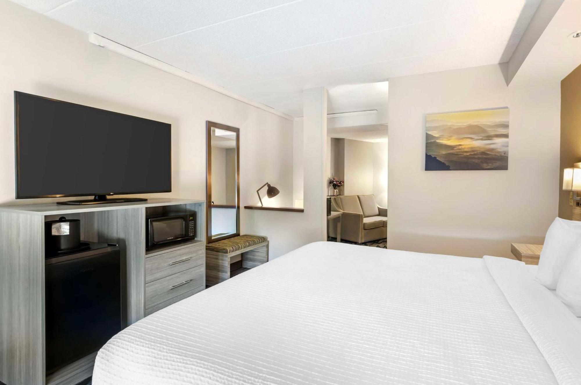 Best Western Plus Beckley Inn Esterno foto