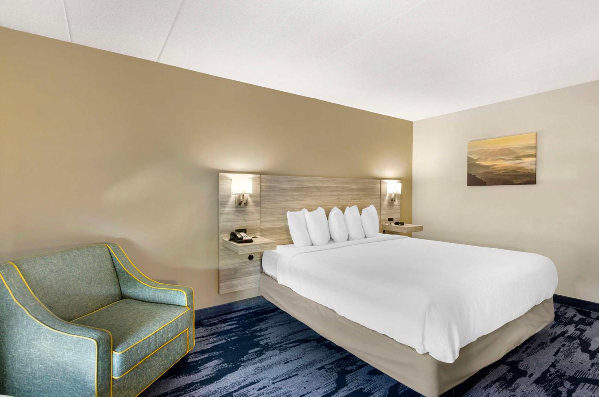 Best Western Plus Beckley Inn Esterno foto
